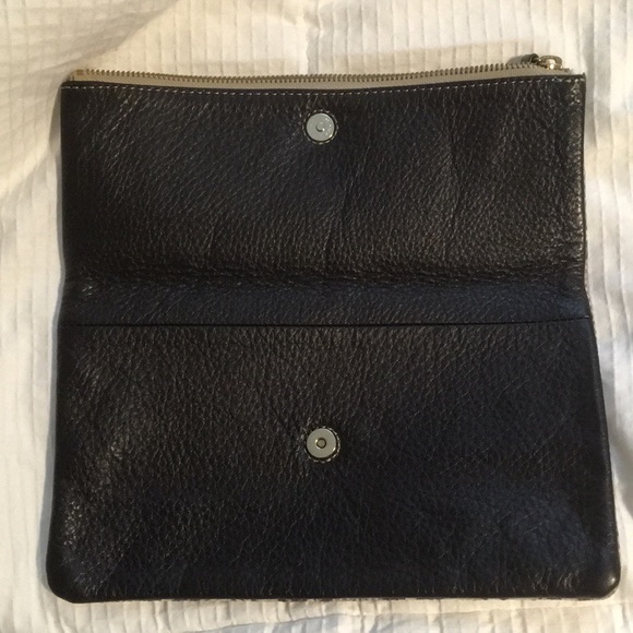 Snake skin leather zipper clutch - Picture 5 of 6